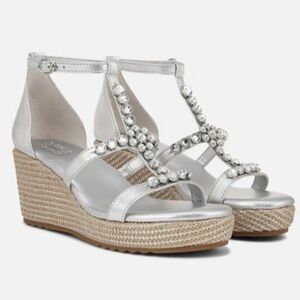 Naturalizer Serena Wedge‎ Silver Sandals Women's Size 11M New in Box